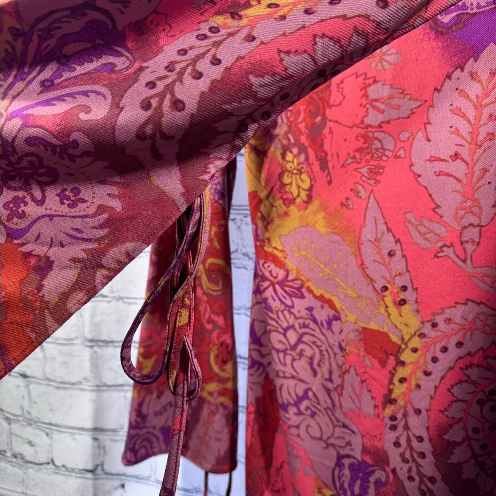 Silence + Noise Sandra Long Sleeve Mini Dress - Picture 5 of 9